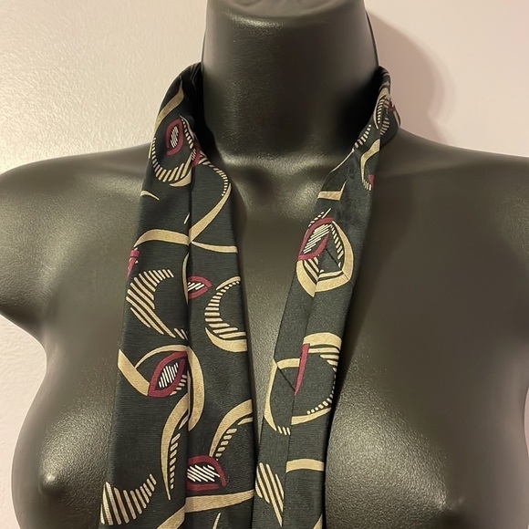 Givenchy Monsieur Abstract Swirl Geometric Design Italian Silk Tie Made in USA - Picture 13 of 14